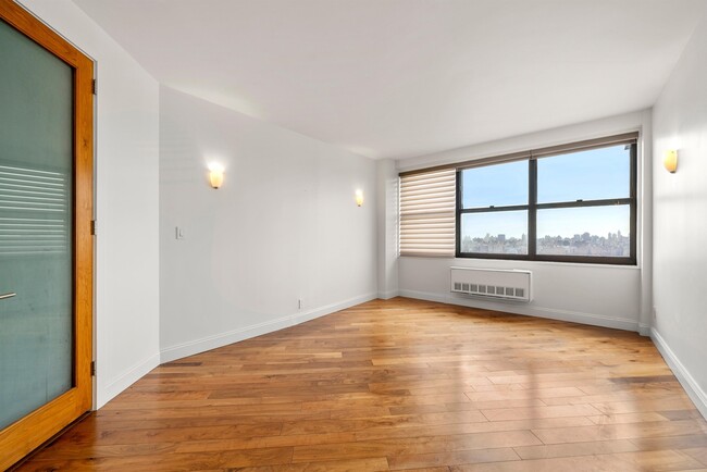 Building Photo - 7002 JFK Blvd E