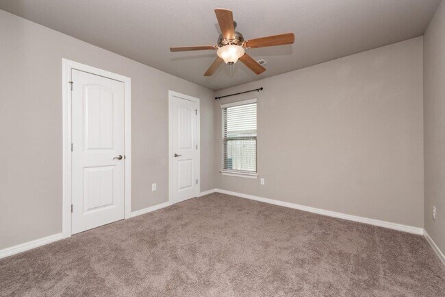 Building Photo - 4603 W Croft Dr