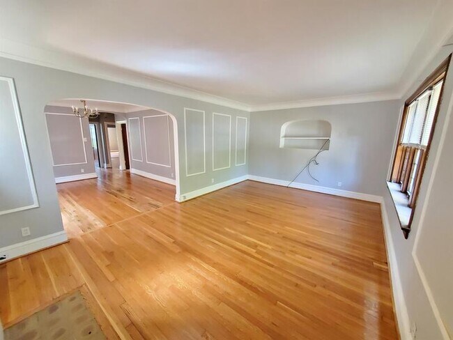 Building Photo - 7726 Gannon Ave