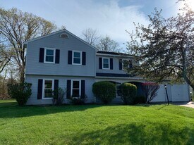 Building Photo - 19 Hanover Dr
