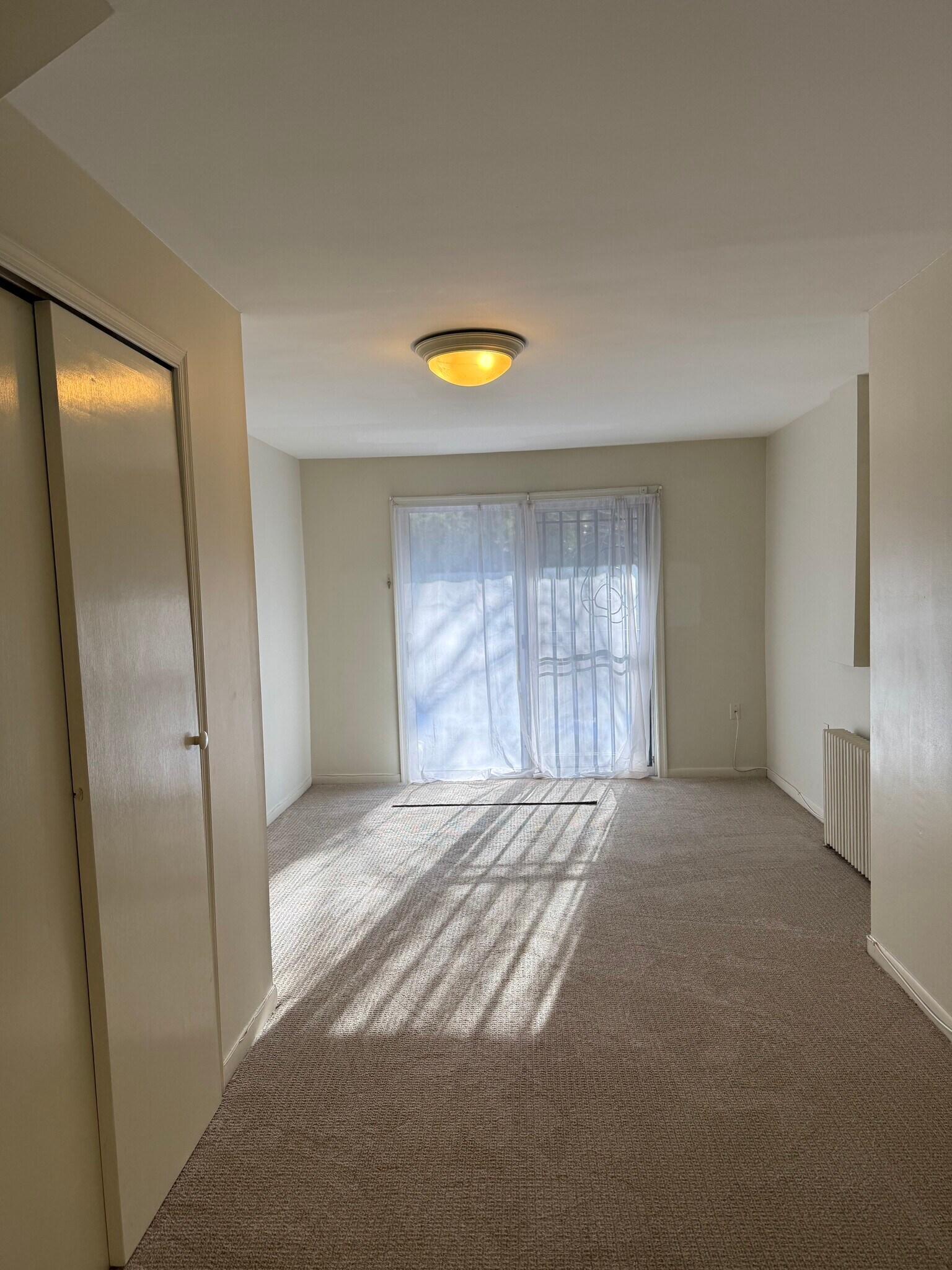 Building Photo - 1758 Hobart St NW