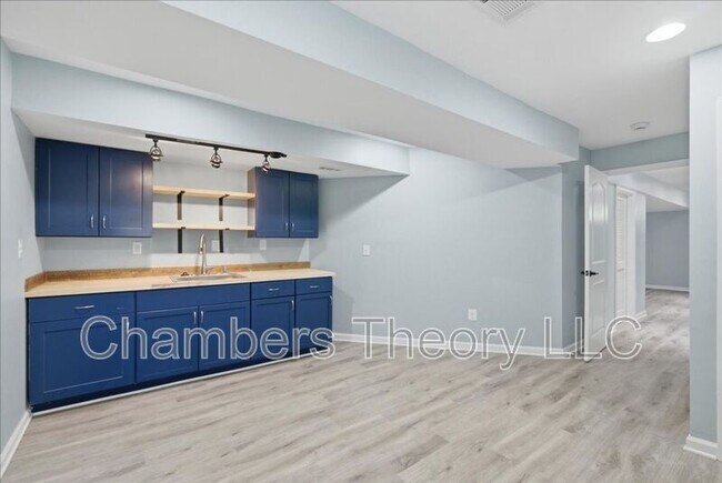Building Photo - 42211 Marcy Way