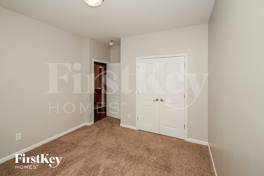 Building Photo - 8034 Mary Alice Way