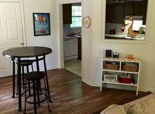 Building Photo - Old 242