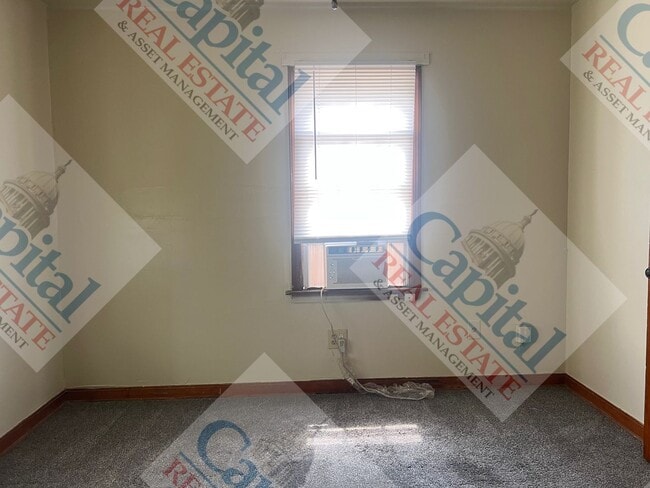 Building Photo - Take the Key!!!