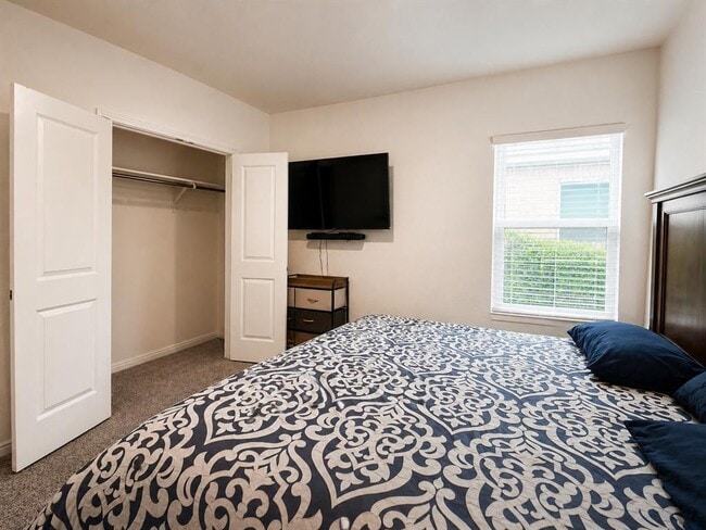 Building Photo - 108 Blue Blaze Trl