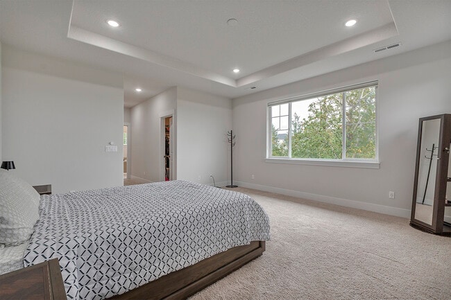 Building Photo - 15080 NW Legend Trail Pl