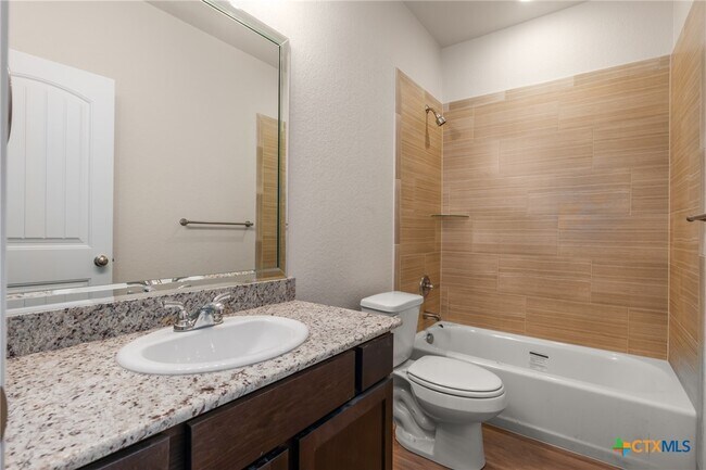 Building Photo - 103 Levi Ct