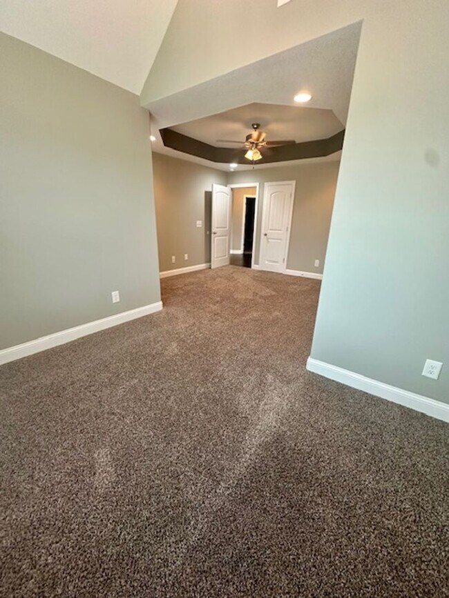 Building Photo - 2015 Dorsey Ct