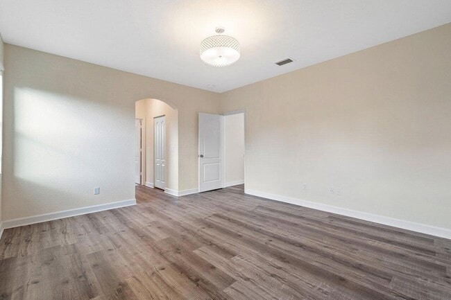 Building Photo - 5643 Sandbirch Wy