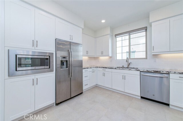 Building Photo - 173 Cadence
