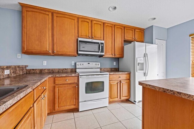 Building Photo - 3 bedroom in Port St Lucie FL 34952