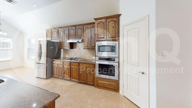 Building Photo - 1618 Nestledown Dr