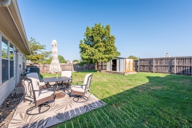 Building Photo - 8825 Chisholm Trail