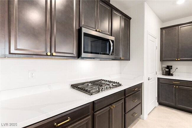 Building Photo - 1592 Pacific Baza St