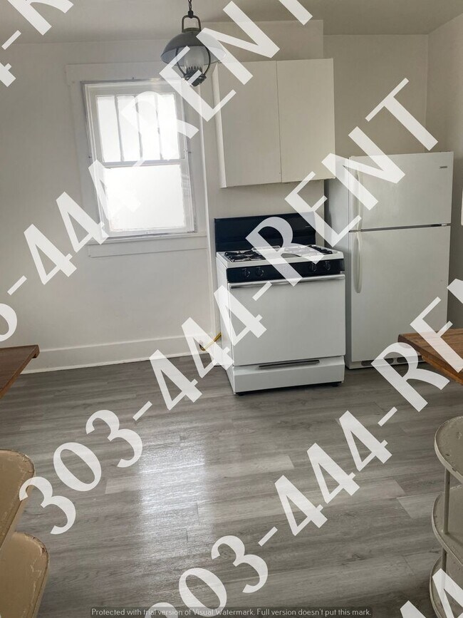 Building Photo - 10625