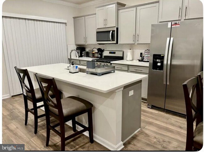 Building Photo - 5088 Silver Oak Dr
