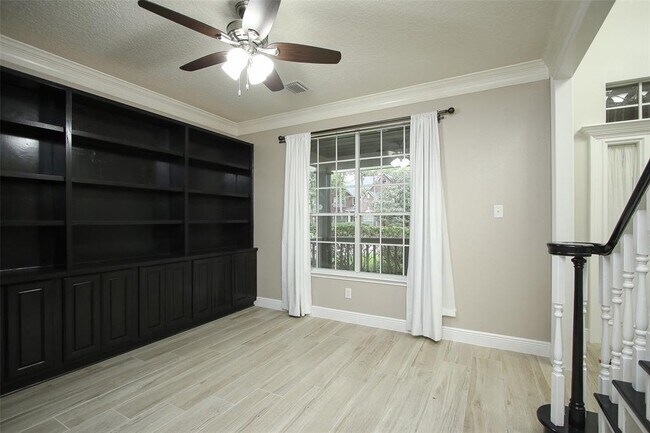Building Photo - 98 N Cochrans Green Cir