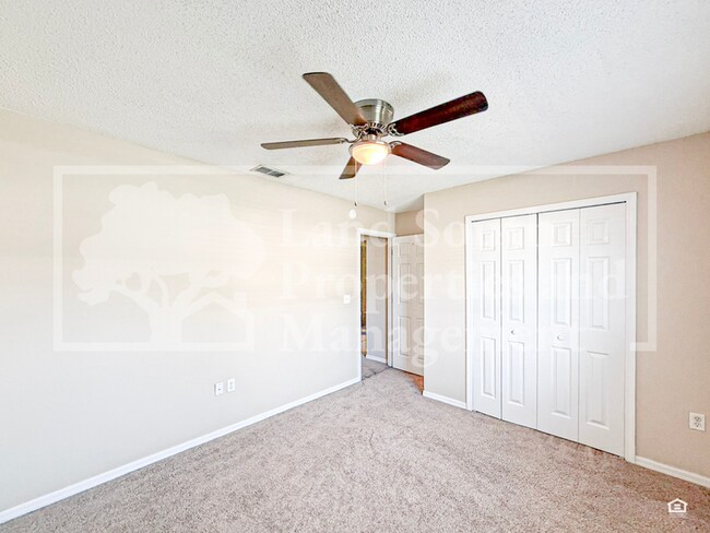 Building Photo - 683 Jessanda Cir