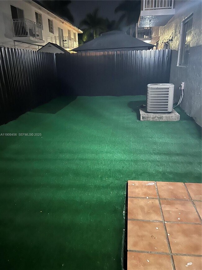 Building Photo - 7542 NW 175th St