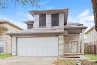 Building Photo - 11811 Sunny Stream Dr