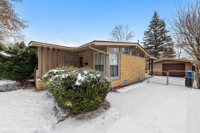 Building Photo - 5342 Streefkerk Dr