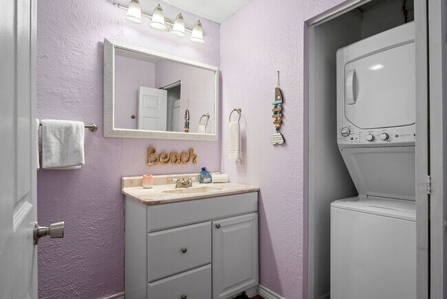 Building Photo - 6275 TX-361