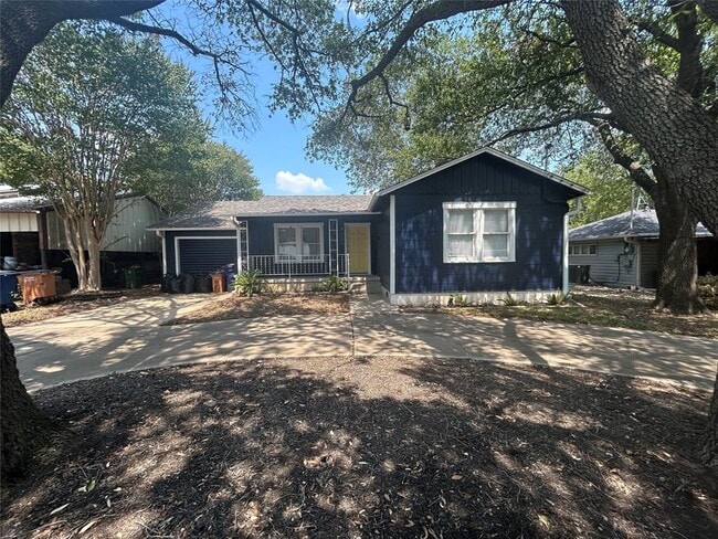 Building Photo - 1206 Arcadia Ave