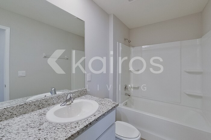 Building Photo - 4459 SW 85 Ln