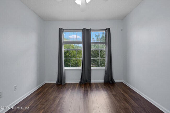 Building Photo - 1701 Windover Pl