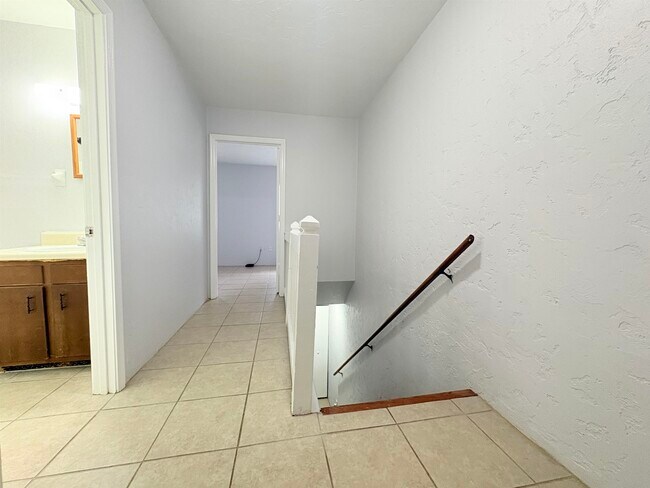 Building Photo - 1007 Sutor Rd