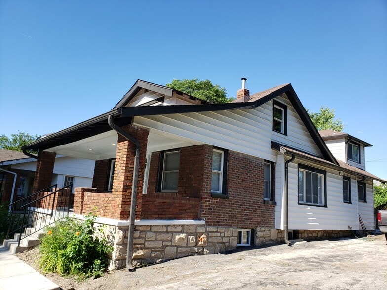 Building Photo - 5117 Euclid Ave