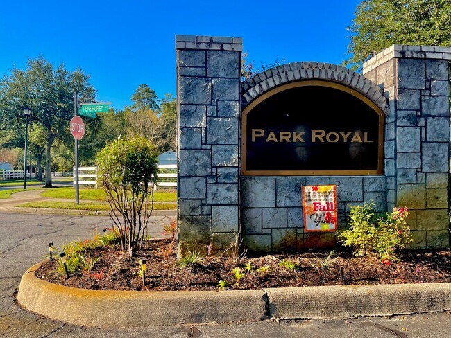 Building Photo - Spacious 4 Bedroom Home on Cul-de-sac in Castleton Virginia Beach!