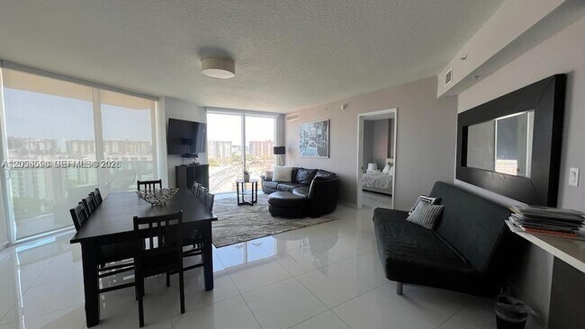 Building Photo - 150 Sunny Isles Blvd