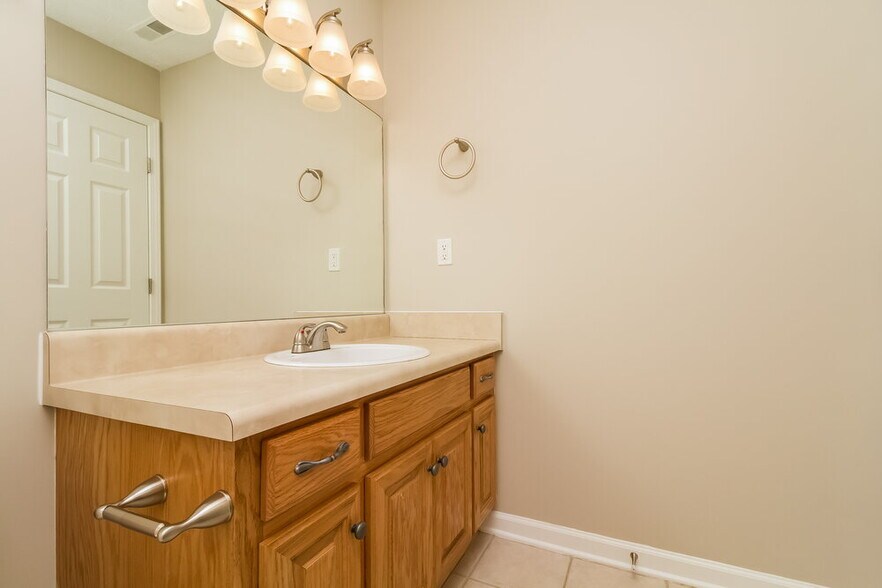 Building Photo - 7014 Mudshark Pl