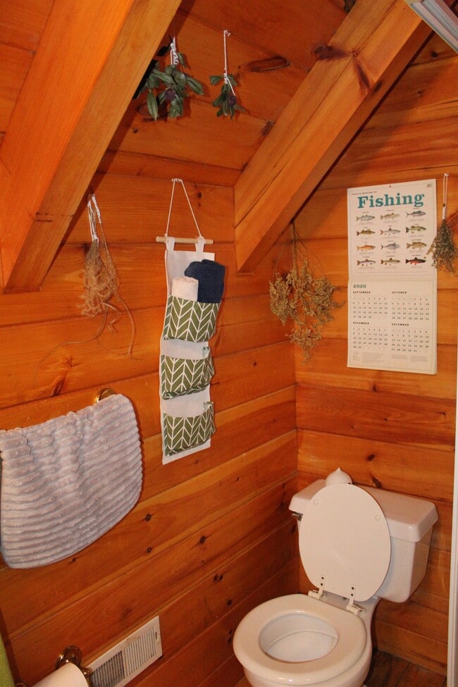 Building Photo - 104 Trinity Pond Road