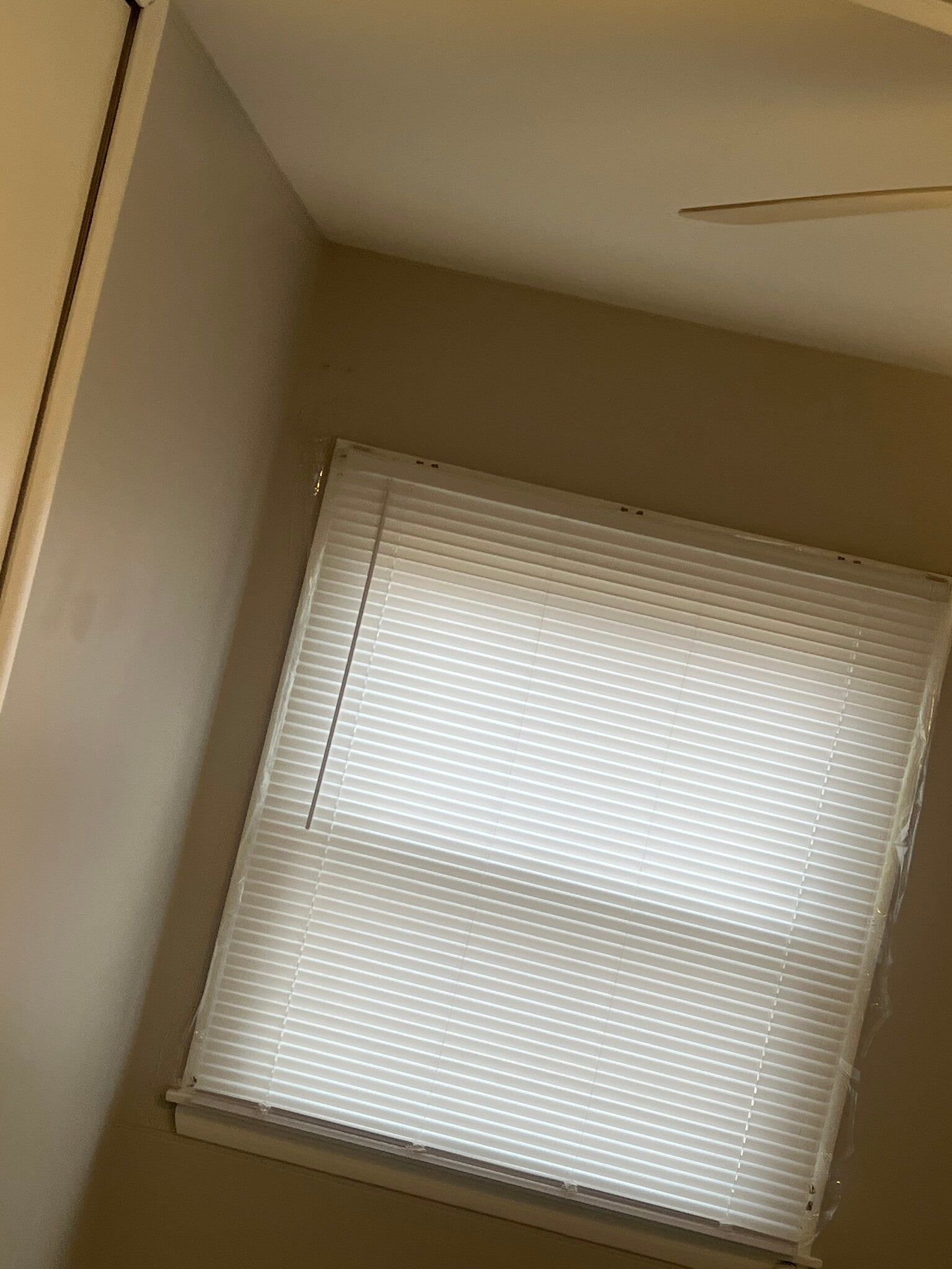 Building Photo - 505 W 53rd Ave