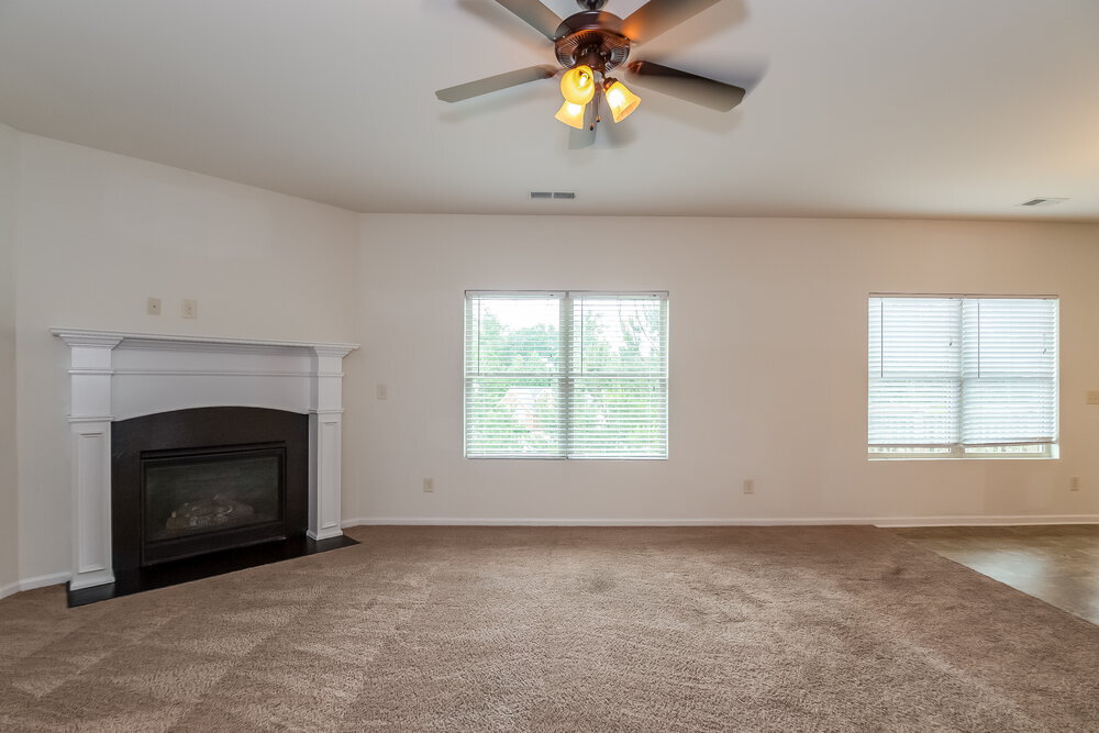 Building Photo - 3563 Walking Stick Way NE