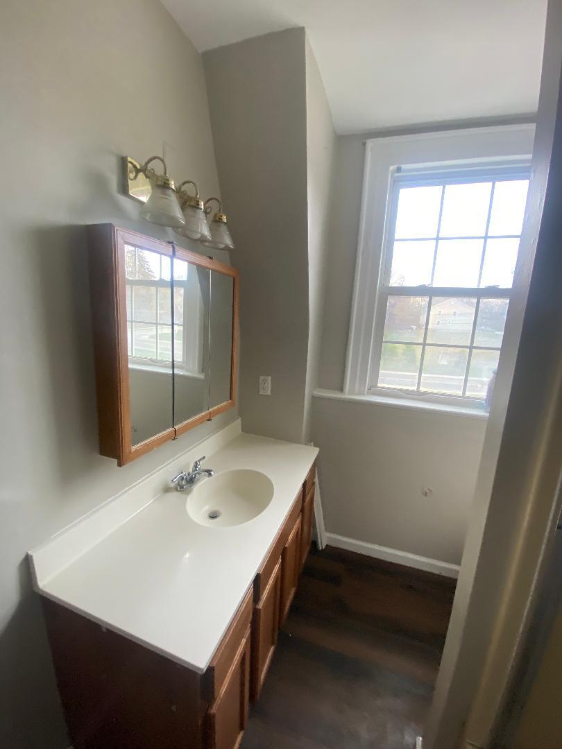 Building Photo - 35 Main St