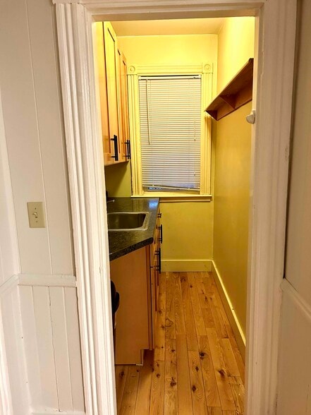 Pantry - 583 Washington Ave