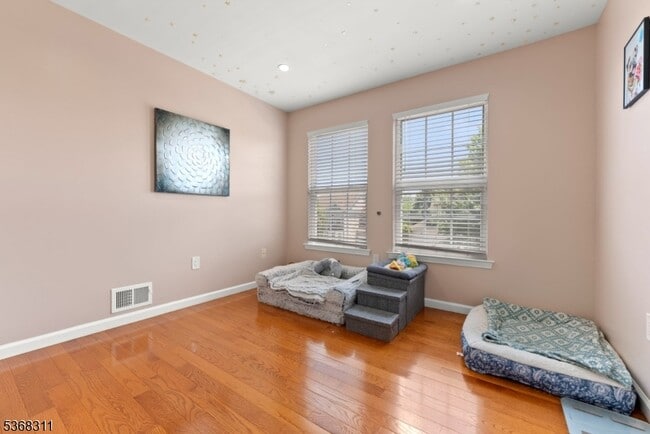 Building Photo - 112 Overhill Dr