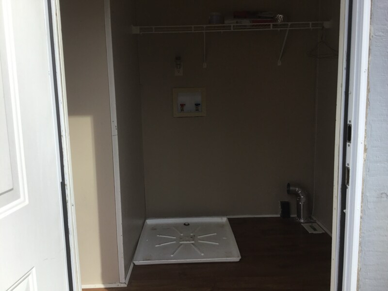 Building Photo - 1099 Jordan Rd