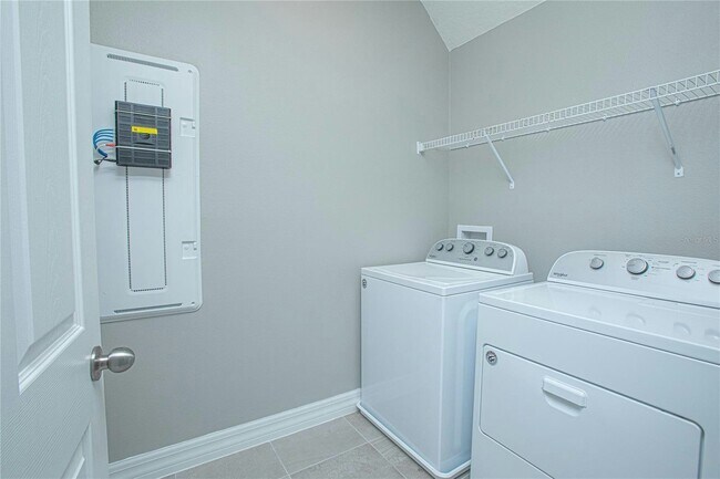 Building Photo - 9026 Exploration Ave