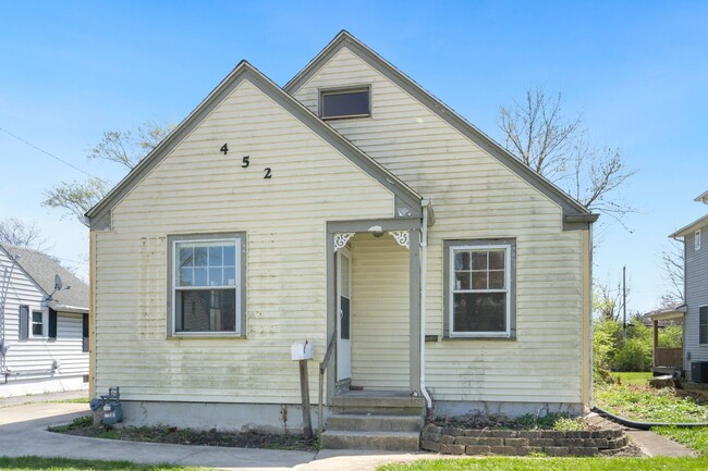 Primary Photo - 3 Bedroom home! **2ND MONTH RENT FREE*