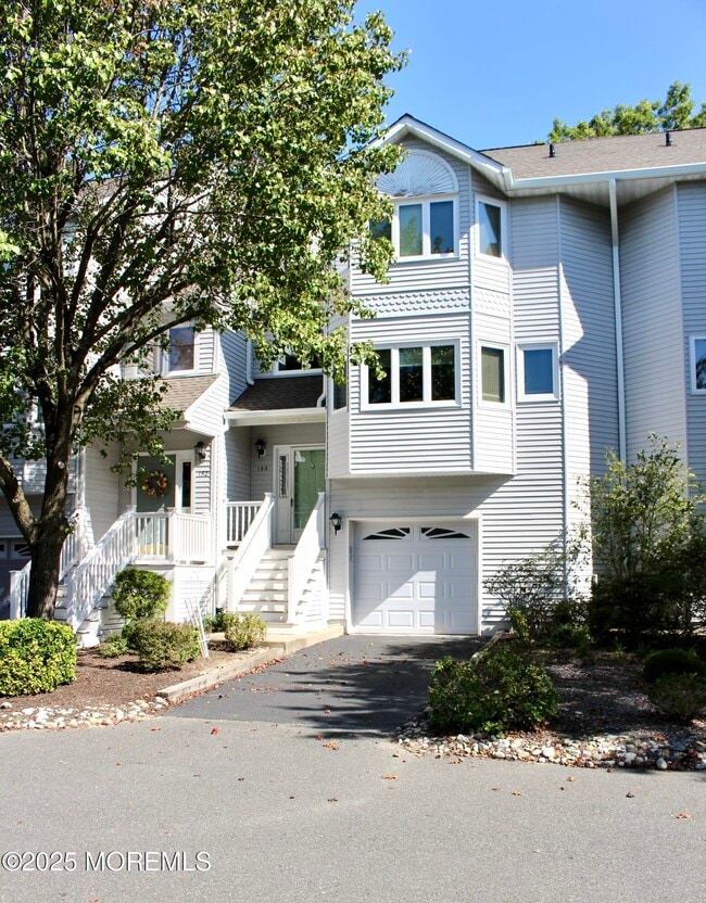 Building Photo - 153 Impatiens Ct