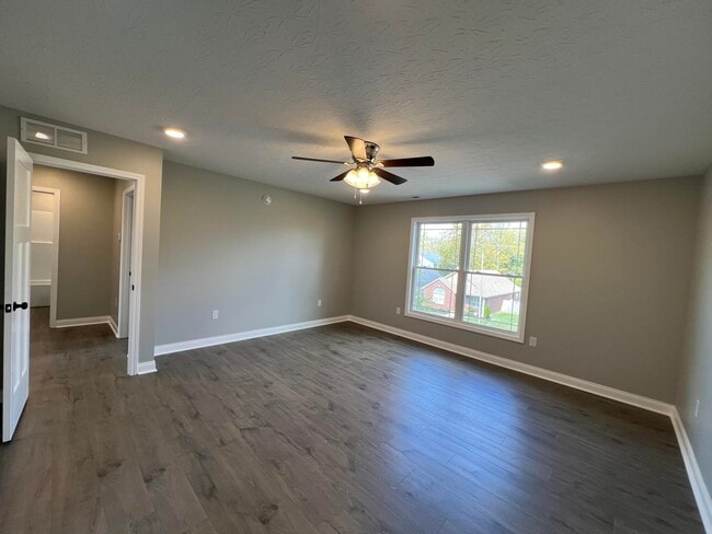 Building Photo - 309 Gallahadion Ct