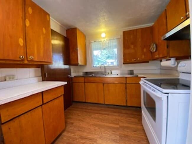Building Photo - 3 Bedroom, 2 Bath Home for rent in Honokaa