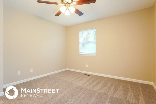 Building Photo - 3020 Olde Birch Dr