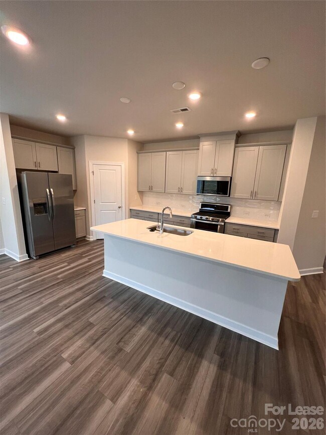 Building Photo - 9850 Festival Wy
