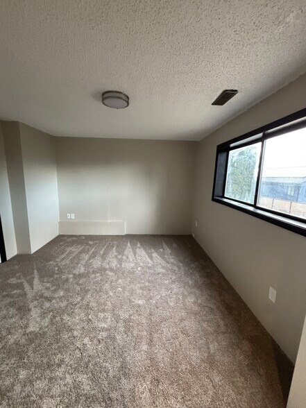 Building Photo - 201 SW 4th St